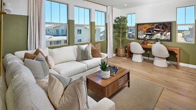 111 Metz Way, Oceanside, CA 92057