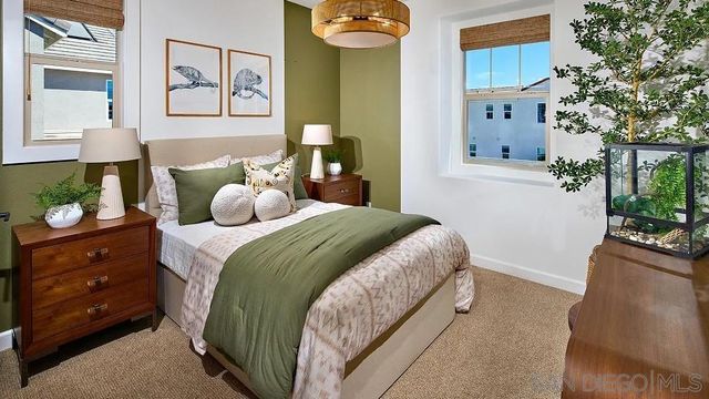 111 Metz Way, Oceanside, CA 92057