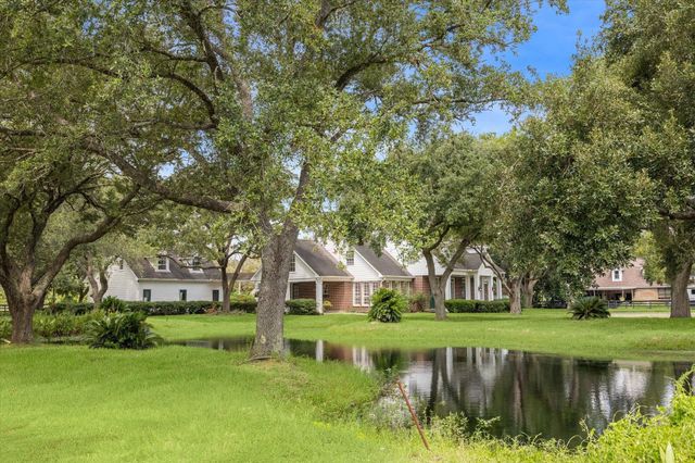 3577 Katy Hockley Road, Katy, TX 77493