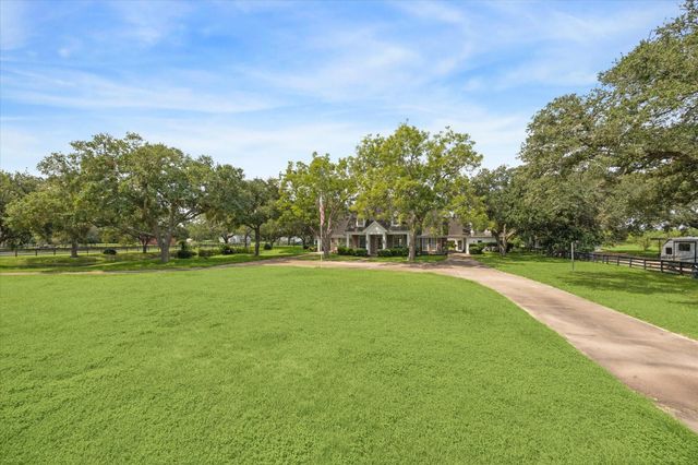 3577 Katy Hockley Road, Katy, TX 77493