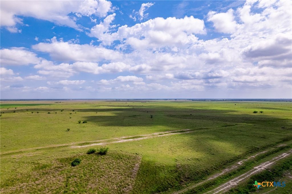 000 Fm 444, Inez, TX 77968