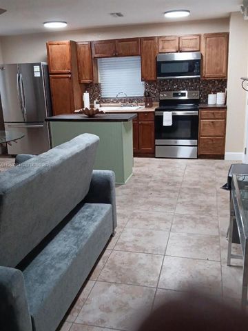 106 Washington, Lake Placid, FL 33852