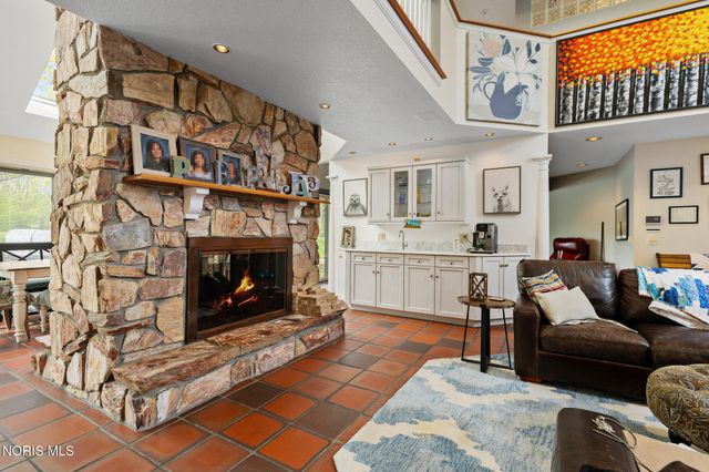 14951 Stonehaven Drive, Perrysburg, OH 43551