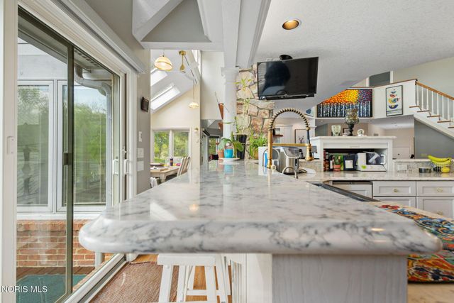 14951 Stonehaven Drive, Perrysburg, OH 43551