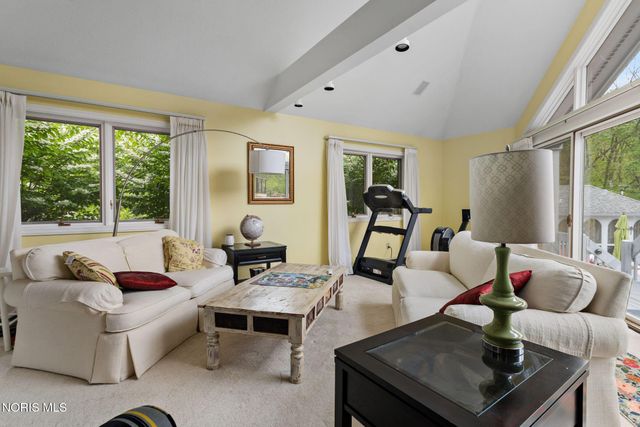 14951 Stonehaven Drive, Perrysburg, OH 43551