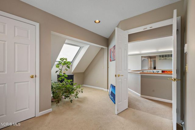14951 Stonehaven Drive, Perrysburg, OH 43551