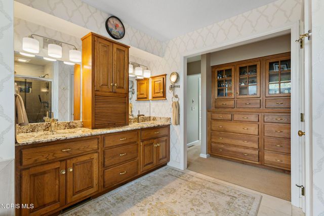 14951 Stonehaven Drive, Perrysburg, OH 43551