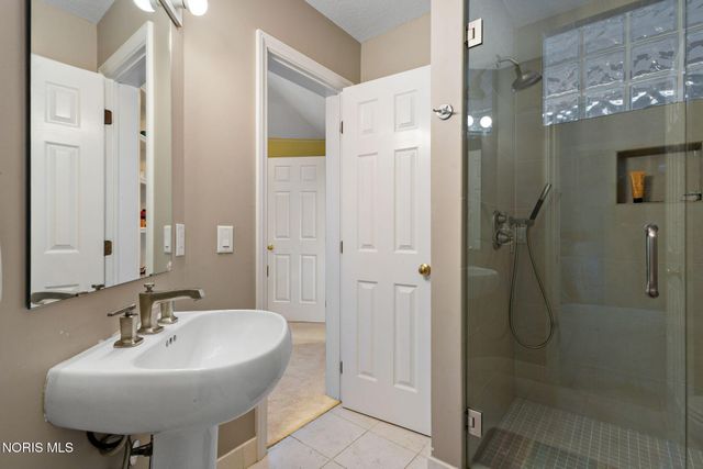 14951 Stonehaven Drive, Perrysburg, OH 43551