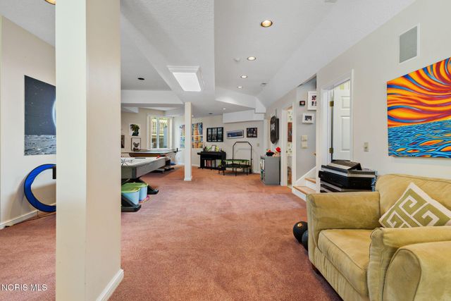 14951 Stonehaven Drive, Perrysburg, OH 43551