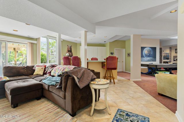 14951 Stonehaven Drive, Perrysburg, OH 43551