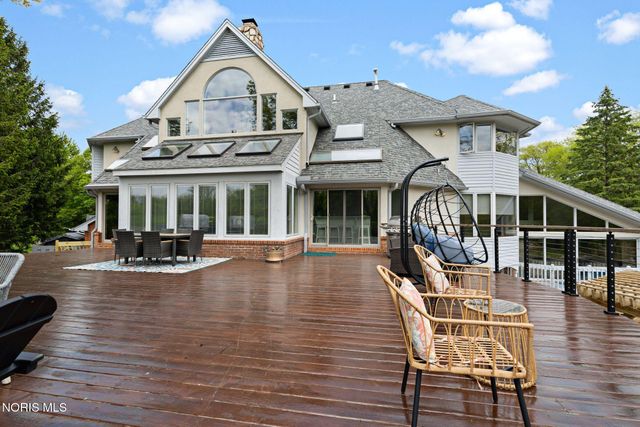 14951 Stonehaven Drive, Perrysburg, OH 43551