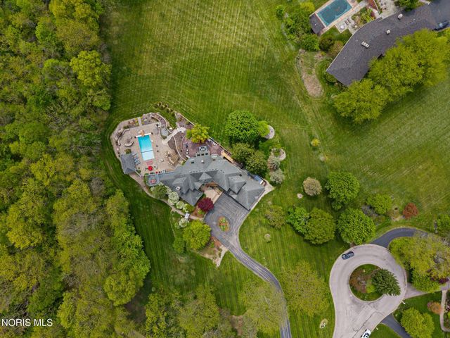 14951 Stonehaven Drive, Perrysburg, OH 43551