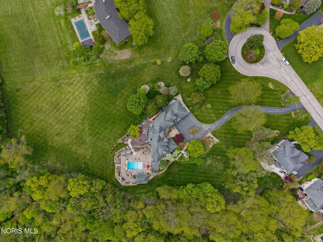 14951 Stonehaven Drive, Perrysburg, OH 43551