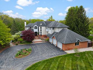 14951 Stonehaven Drive, Perrysburg, OH 43551