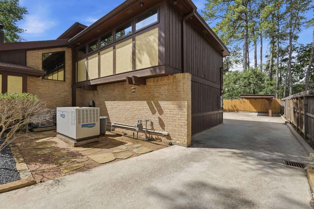 15007 Benfer Road, Houston, TX 77069
