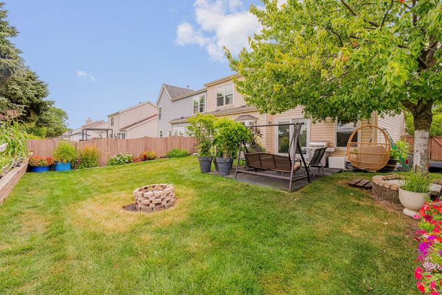 1311 Trinity Drive, Carol Stream, IL 60188