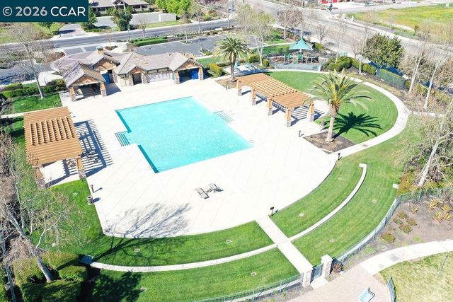 1410 Big Redwood Drive, Oakley, CA 94561