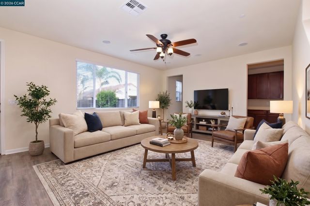 1410 Big Redwood Drive, Oakley, CA 94561
