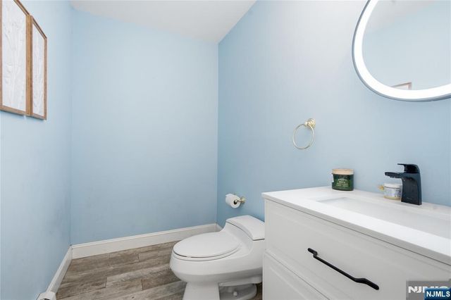 574 Baylor Avenue, River Vale, NJ 07675