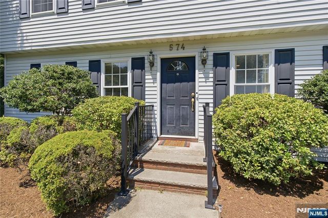 574 Baylor Avenue, River Vale, NJ 07675