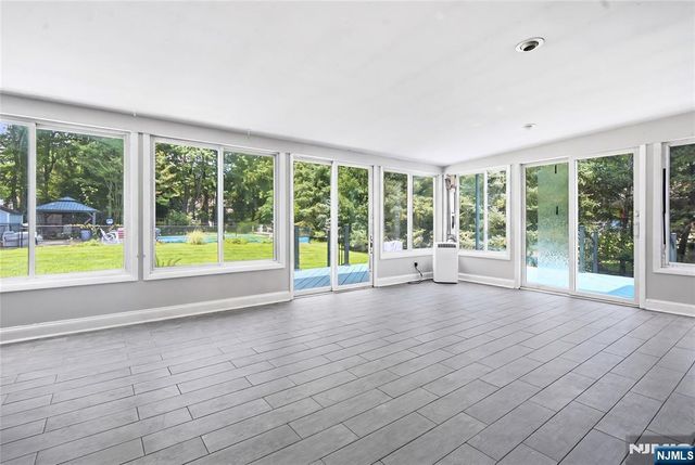 574 Baylor Avenue, River Vale, NJ 07675