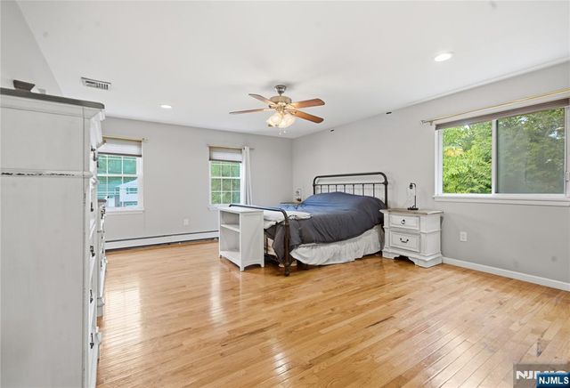 574 Baylor Avenue, River Vale, NJ 07675