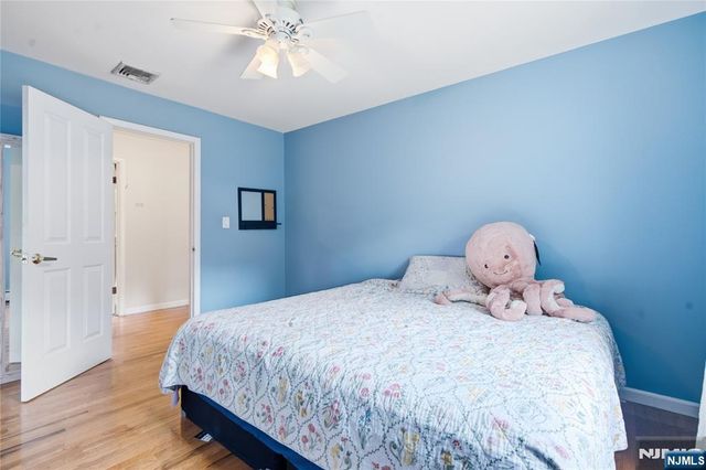 574 Baylor Avenue, River Vale, NJ 07675