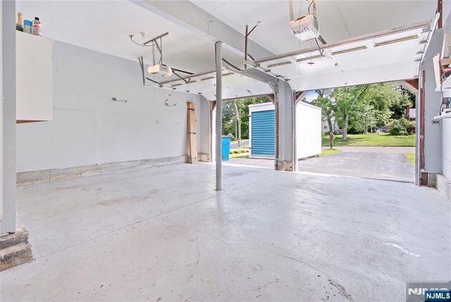 574 Baylor Avenue, River Vale, NJ 07675