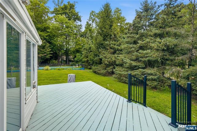 574 Baylor Avenue, River Vale, NJ 07675