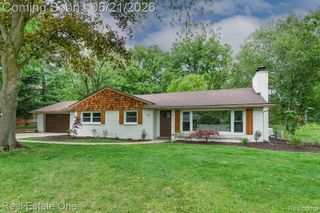 1430 Stockport Drive, Rochester Hills, MI 48309