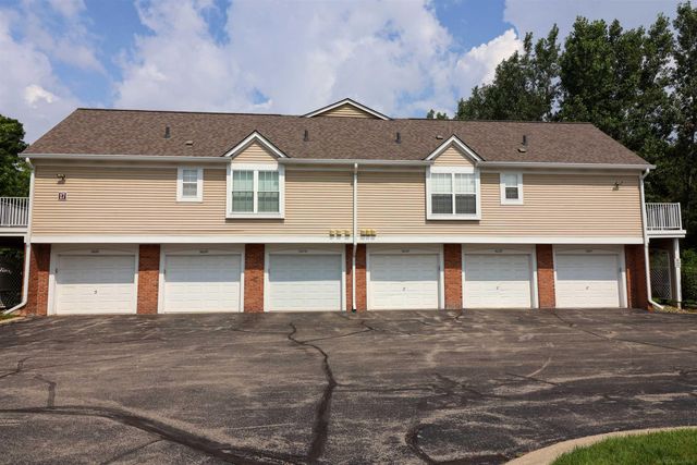 56222 Troon N Drive, Shelby Twp, MI 48316