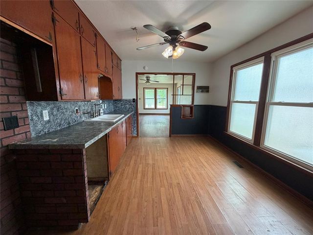 129 SE 1st Street, Moore, OK 73160