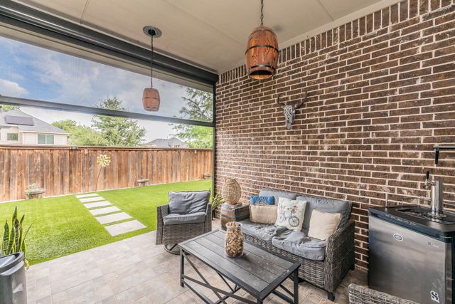 401 Mossy Rock Drive, Mckinney, TX 75071