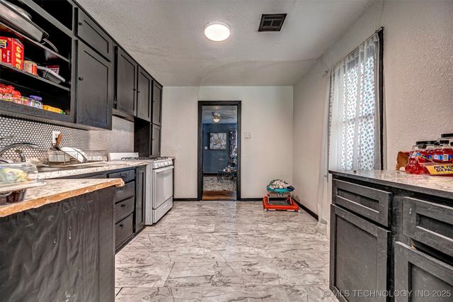 808 H Street NW, Ardmore, OK 73401