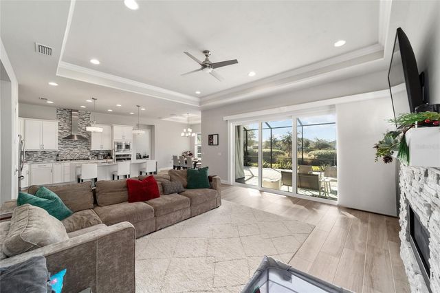 11895 SW 33RD LANE, Gainesville, FL 32608