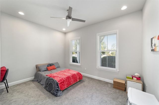 11895 SW 33RD LANE, Gainesville, FL 32608