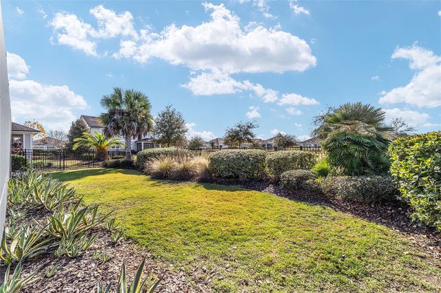 11895 SW 33RD LANE, Gainesville, FL 32608