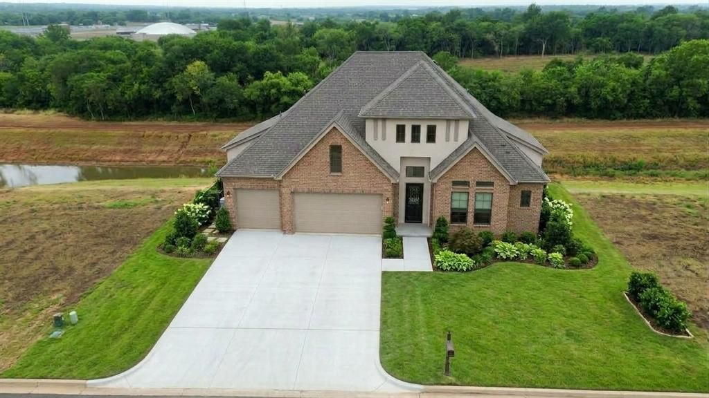 16037 Girona Lane, Oklahoma City, OK 73170