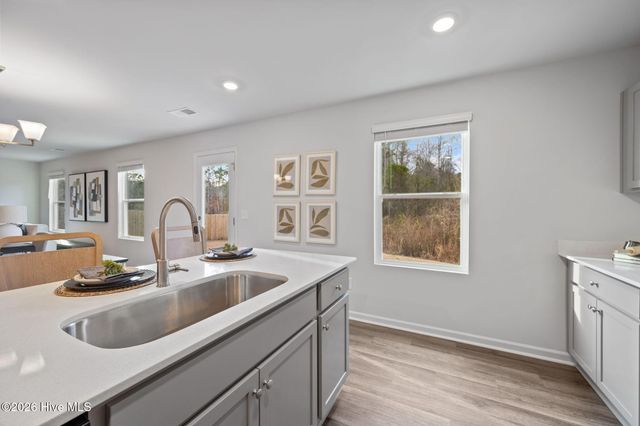 532 Sandy Hollow Drive 41, Jacksonville, NC 28540