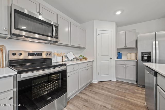 532 Sandy Hollow Drive 41, Jacksonville, NC 28540