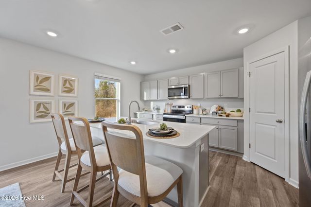 532 Sandy Hollow Drive 41, Jacksonville, NC 28540