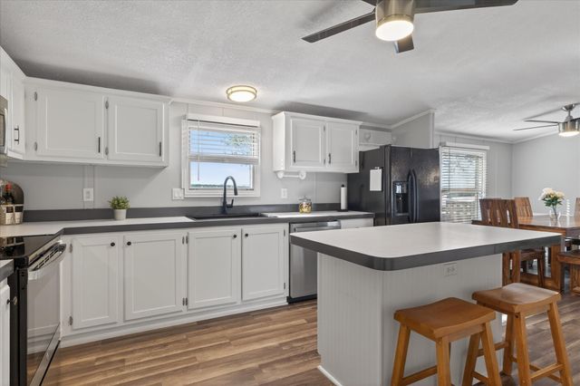 2667 Roland Road, Whitesboro, TX 76273