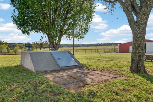 2667 Roland Road, Whitesboro, TX 76273