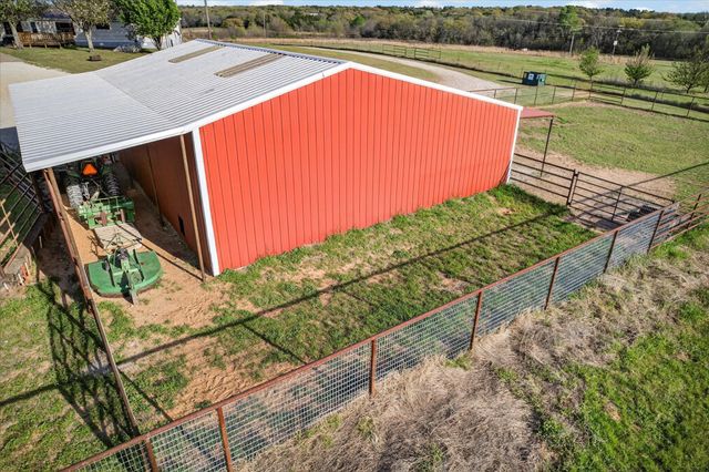 2667 Roland Road, Whitesboro, TX 76273