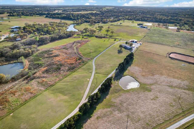 2667 Roland Road, Whitesboro, TX 76273