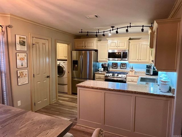 6 Brentwood Drive, Vilonia, AR 72173