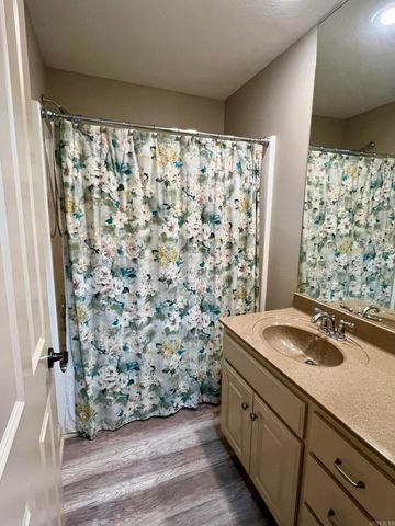 6 Brentwood Drive, Vilonia, AR 72173