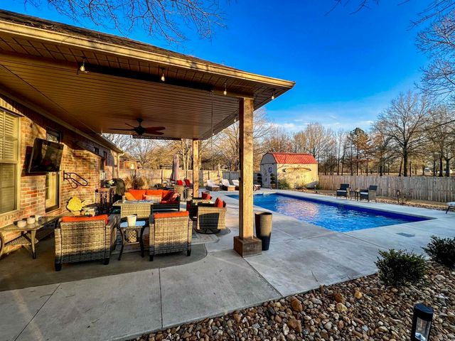 6 Brentwood Drive, Vilonia, AR 72173