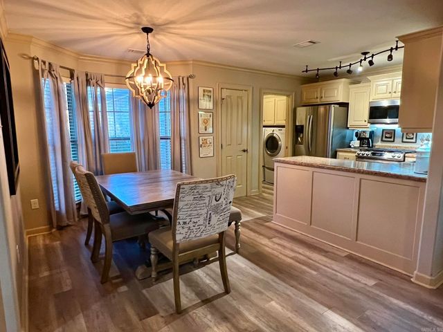 6 Brentwood Drive, Vilonia, AR 72173