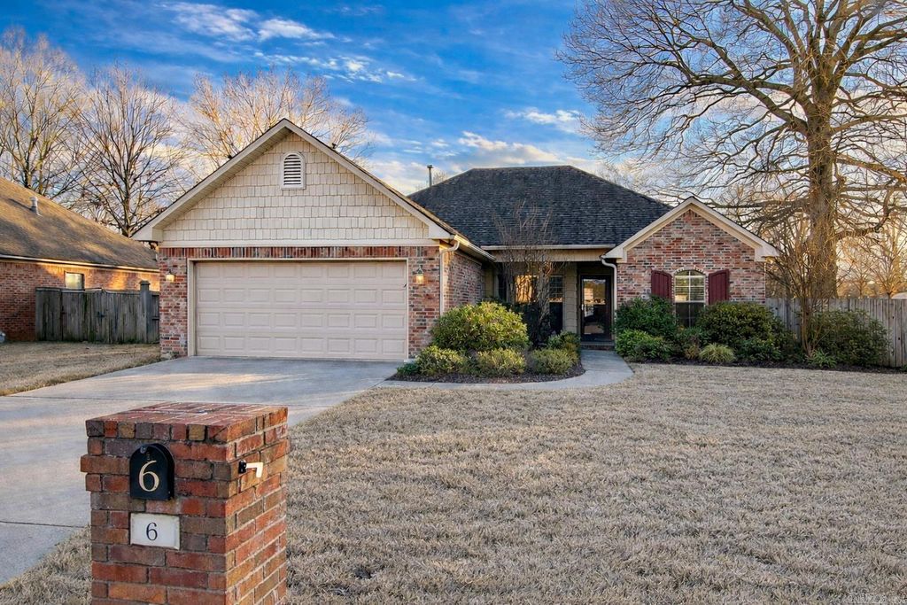 6 Brentwood Drive, Vilonia, AR 72173
